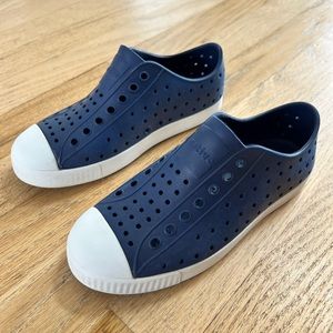 Kids Native shoes size 1